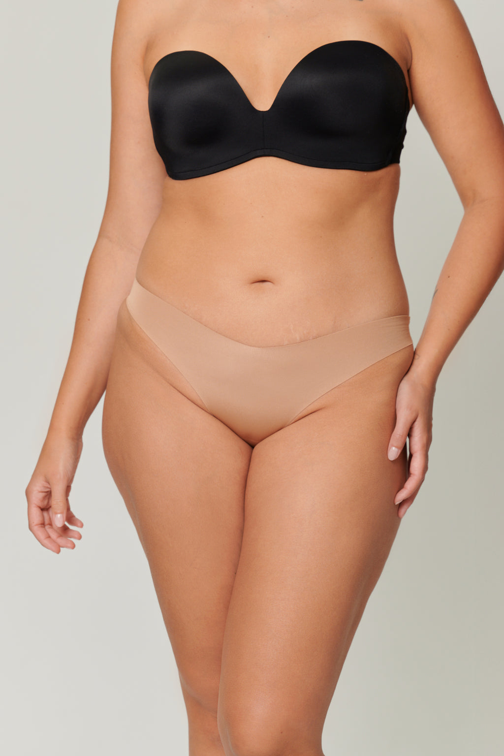 Microfiber Invisible Thong Nude