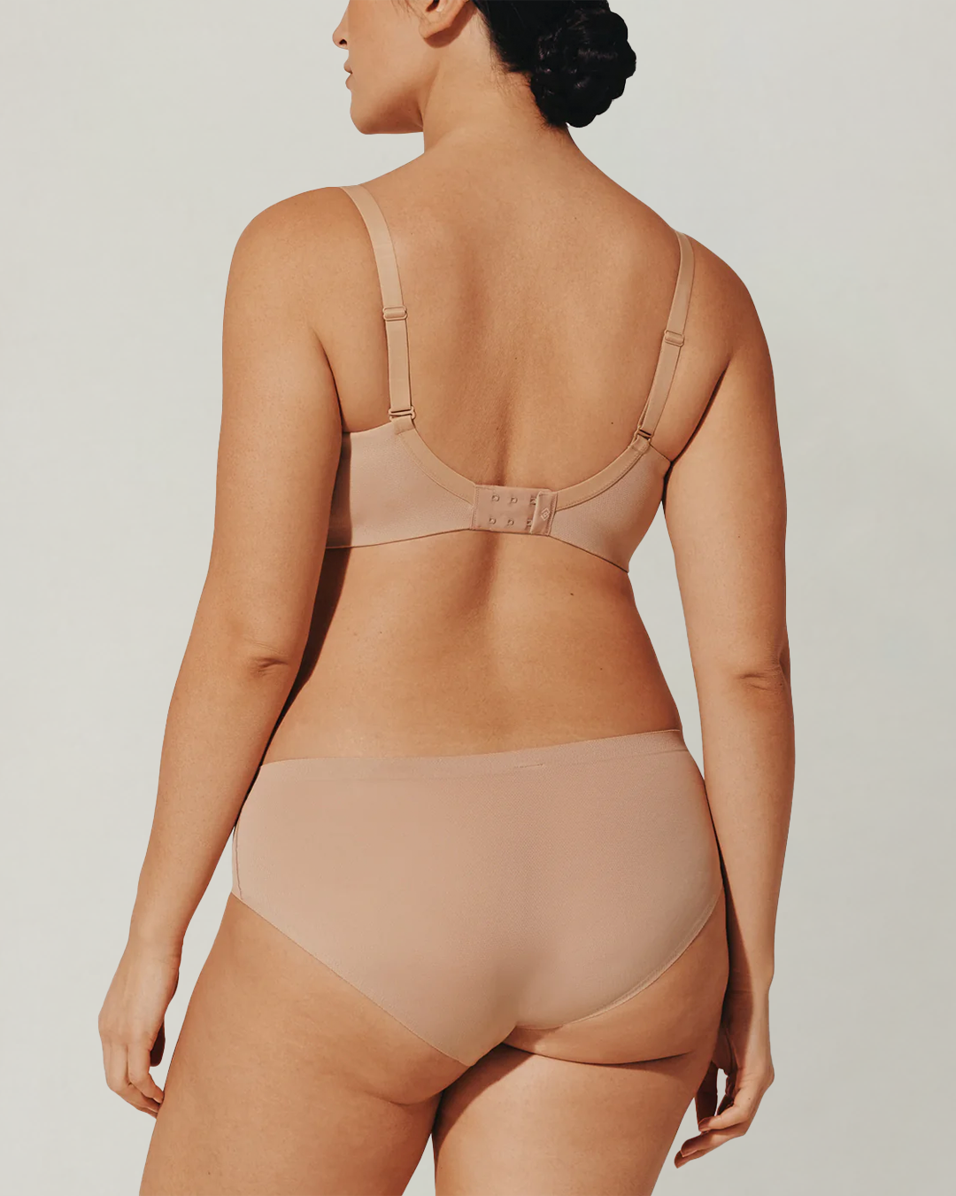 Breeze Wireless Cooling Bra Nude